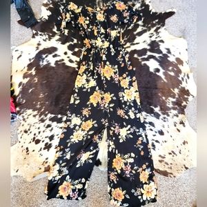 OFF THE SHOULDER JUMPSUIT WITH POCKETS